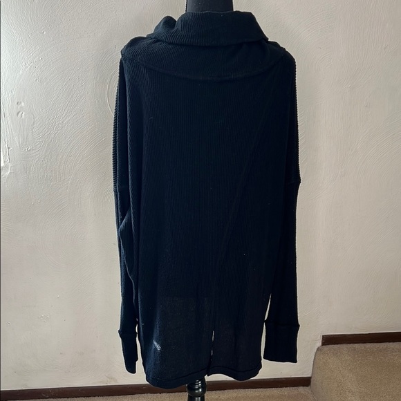 Free People We the Free Black Cowl Neck Sweater Open Back Size M - Picture 4 of 7